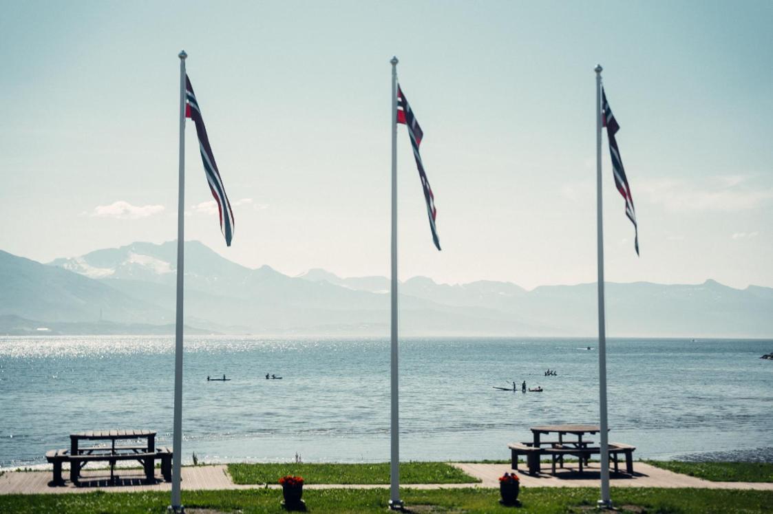 Bjerkvik Hotell Экстерьер фото