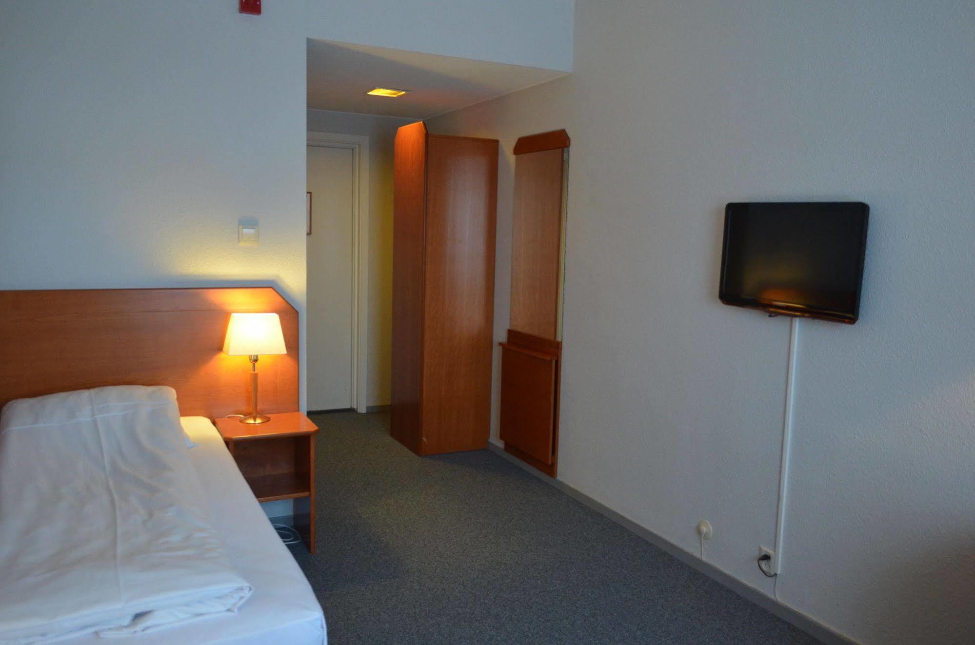 Bjerkvik Hotell Экстерьер фото